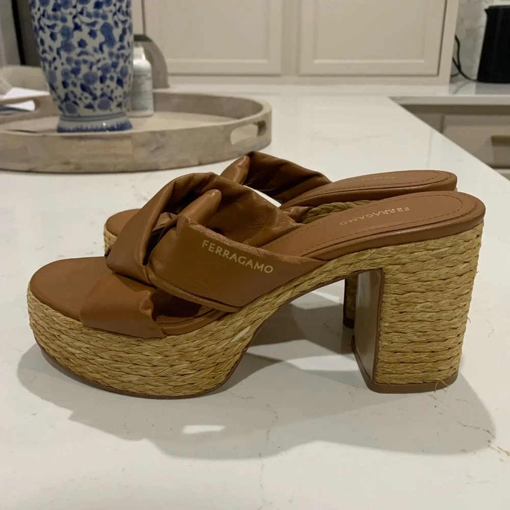 Salvatore Ferragamo Platform Douglas Espadrille Slide Sandals Size 8